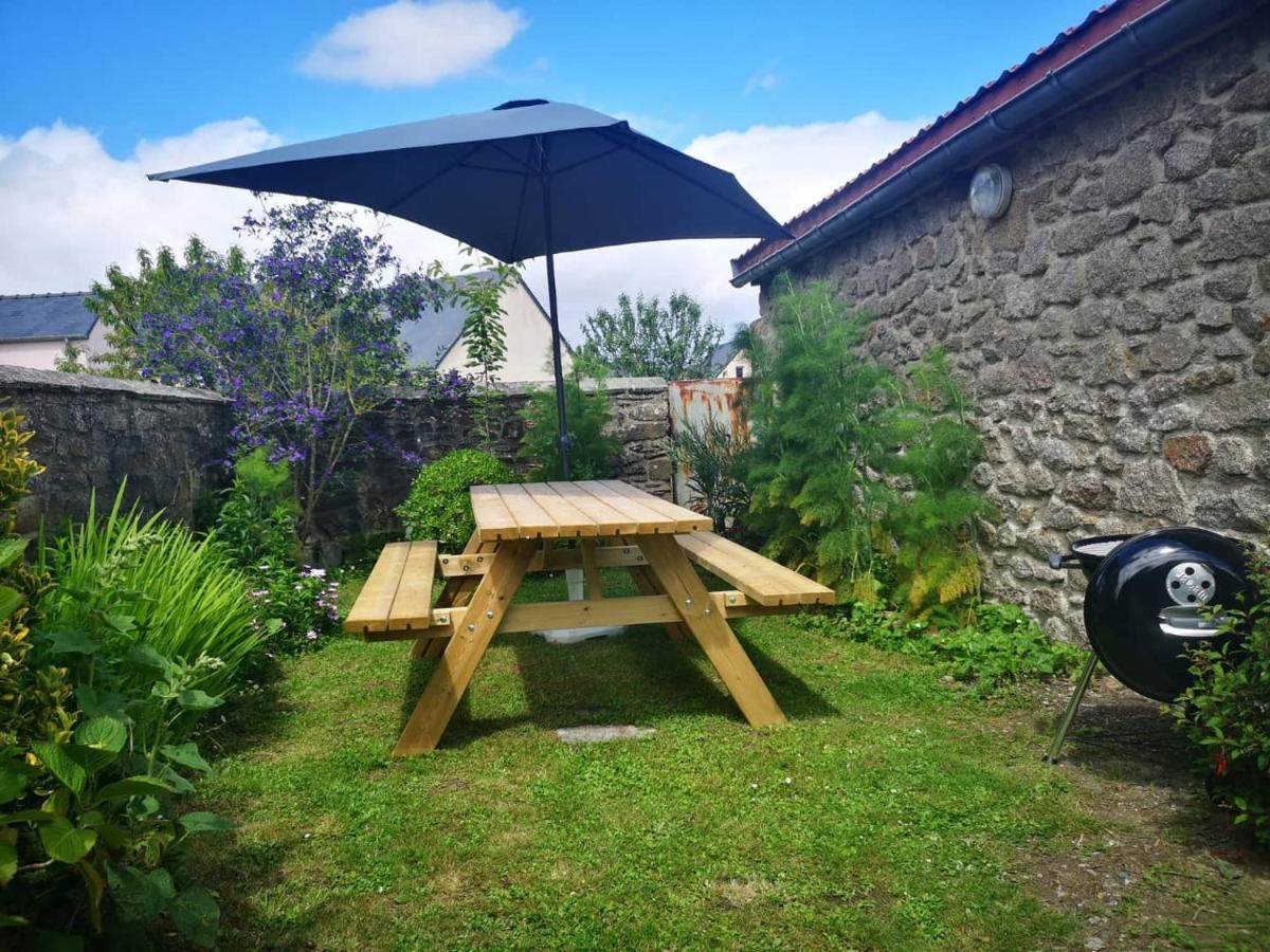 Maison Normande Proche De La Mer Et Des Lieux Touristiques Quettehou Exterior foto