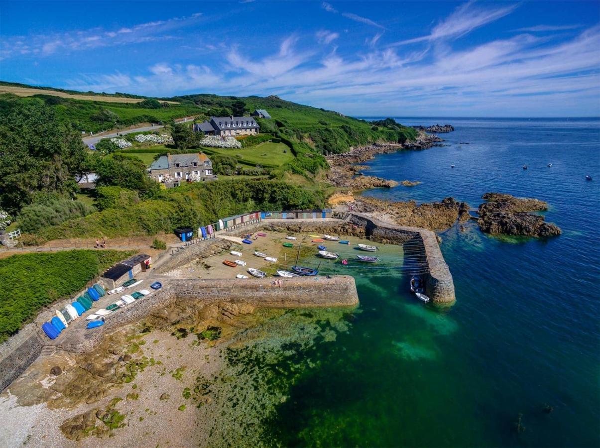 Maison Normande Proche De La Mer Et Des Lieux Touristiques Quettehou Exterior foto