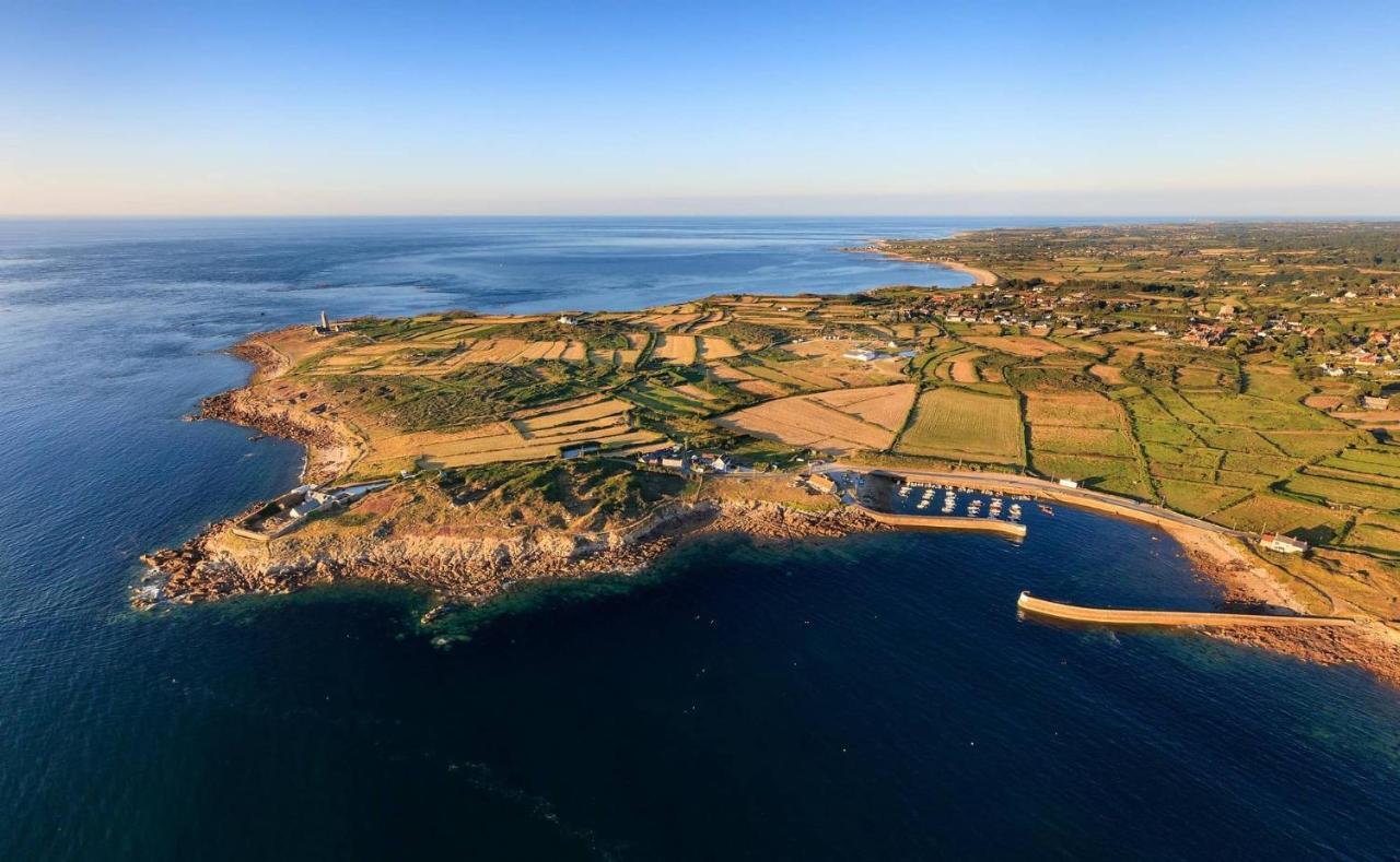 Maison Normande Proche De La Mer Et Des Lieux Touristiques Quettehou Exterior foto