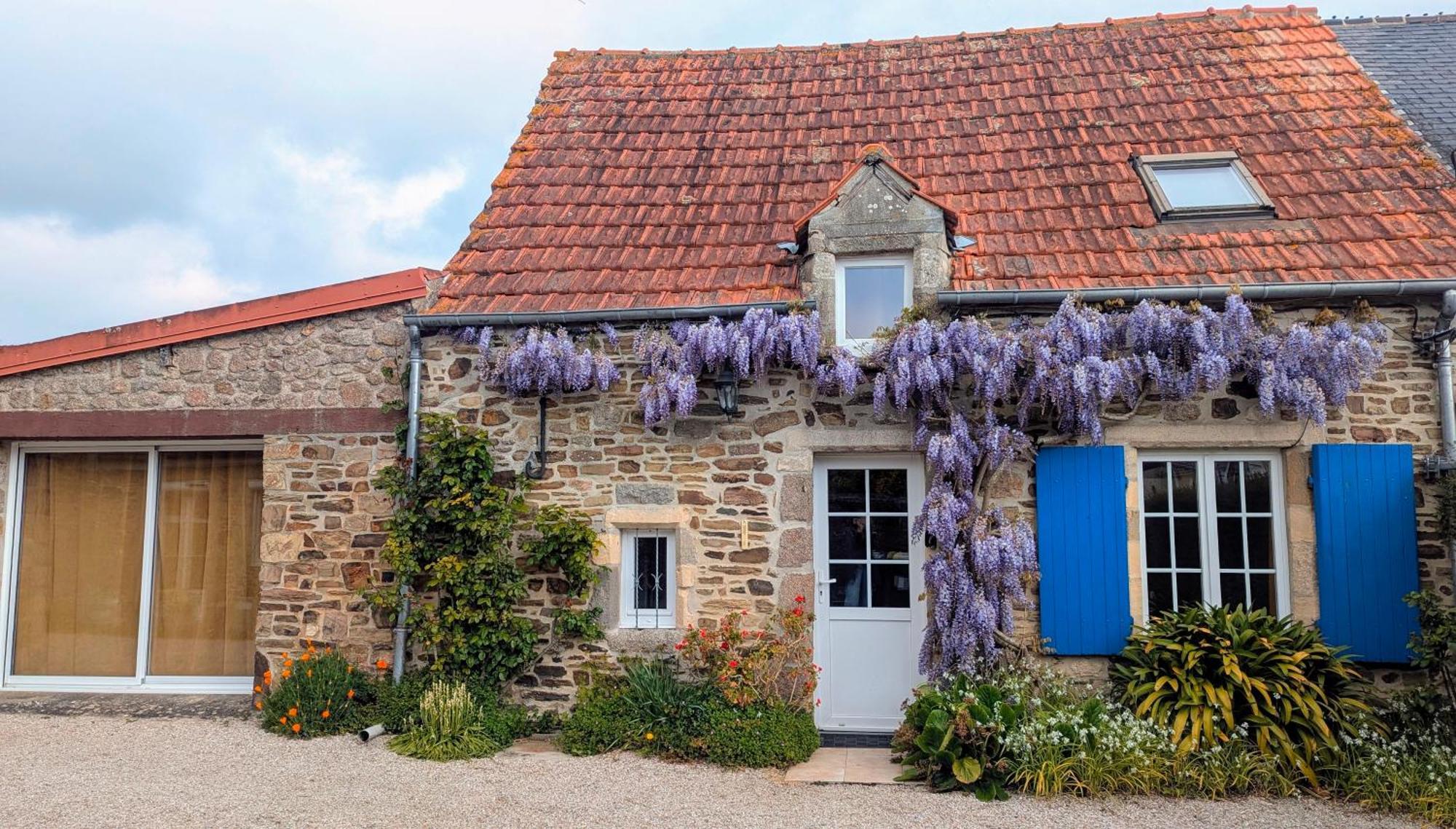 Maison Normande Proche De La Mer Et Des Lieux Touristiques Quettehou Exterior foto